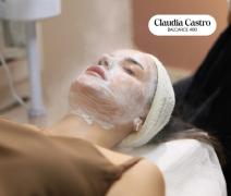 CLAUDIA CASTRO